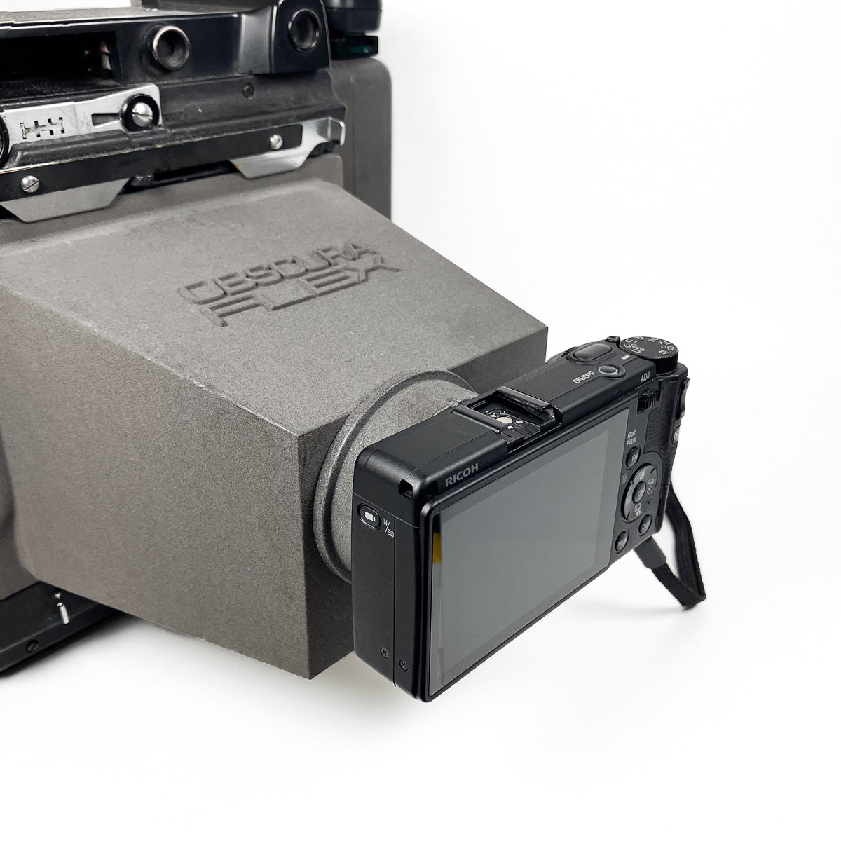 TWIST-LOCK CRADLES