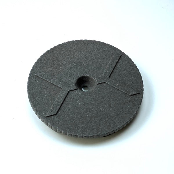 TWIST-LOCK LENS HOUSING